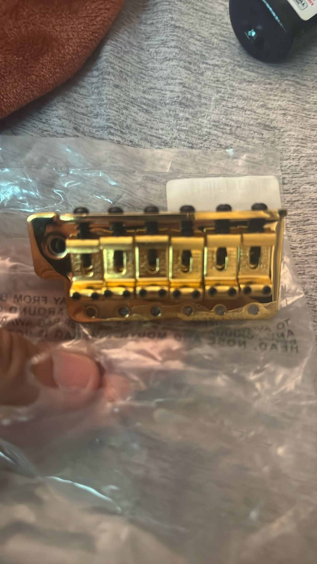 Fender Vintage-Style Strat Bridge Assemblies Gold