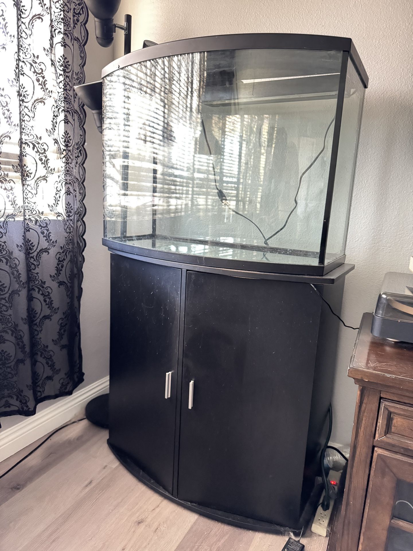 36 Gallon Aquatic/Small Reptile Tank