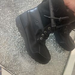 Kids Uggs Size 3