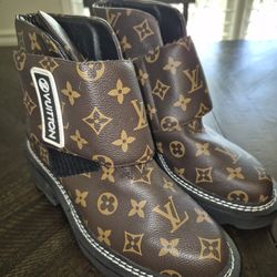 Ladies Lv BOOTS