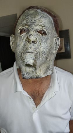 Halloween Michael Myers mask SCARY!!!brand new in a bag one size fits all