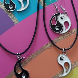 Best Friend Ying Ying Yang Necklace Set With Earrings For Both Of You