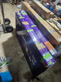 65" Samsung  ,2- 55" roku , 43"&40" Samsung  all 2026 new models in box