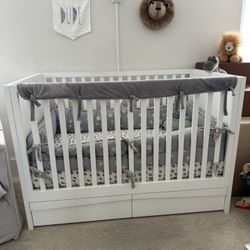 White Baby Crib (Crate and Barrel) 
