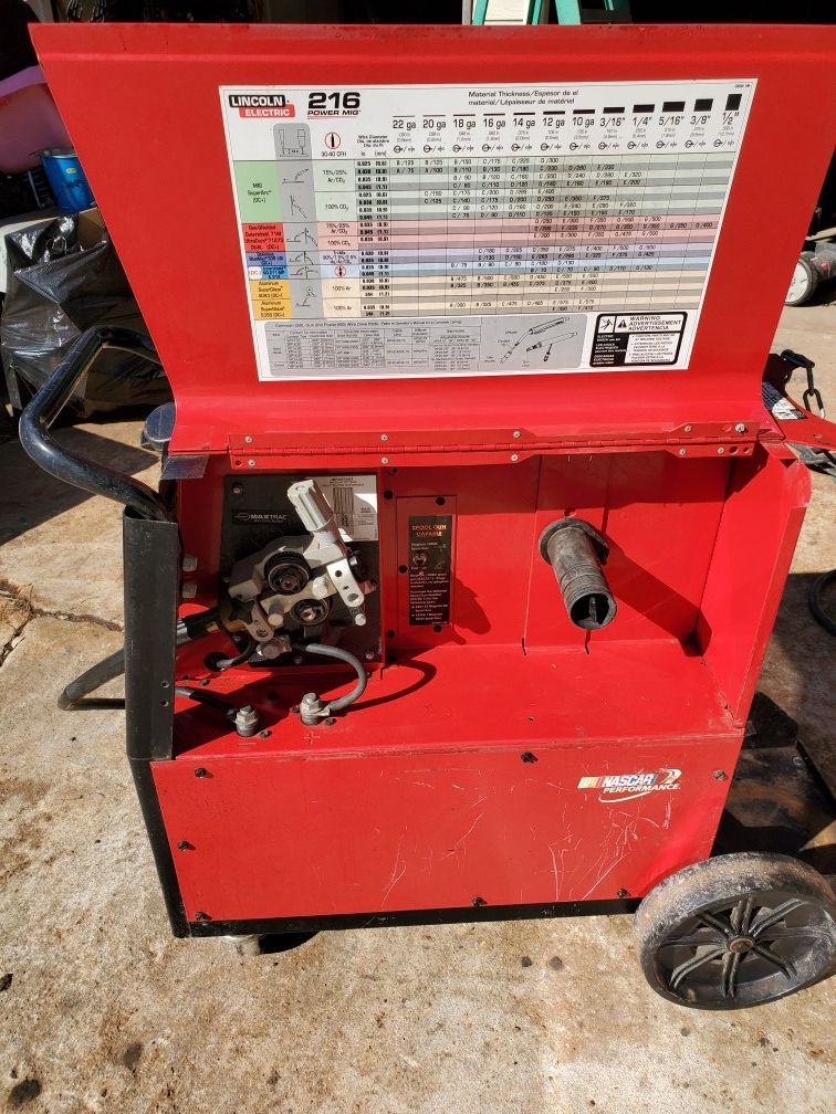 Lincoln 216 mig welder electric 1300 for Sale in Pasadena, TX OfferUp