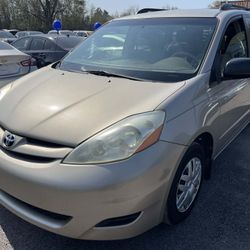 2006 Toyota Sienna, 3 Row, Clean Title, Cold AC, CASH PRICE!