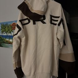 Supreme Hoodie 