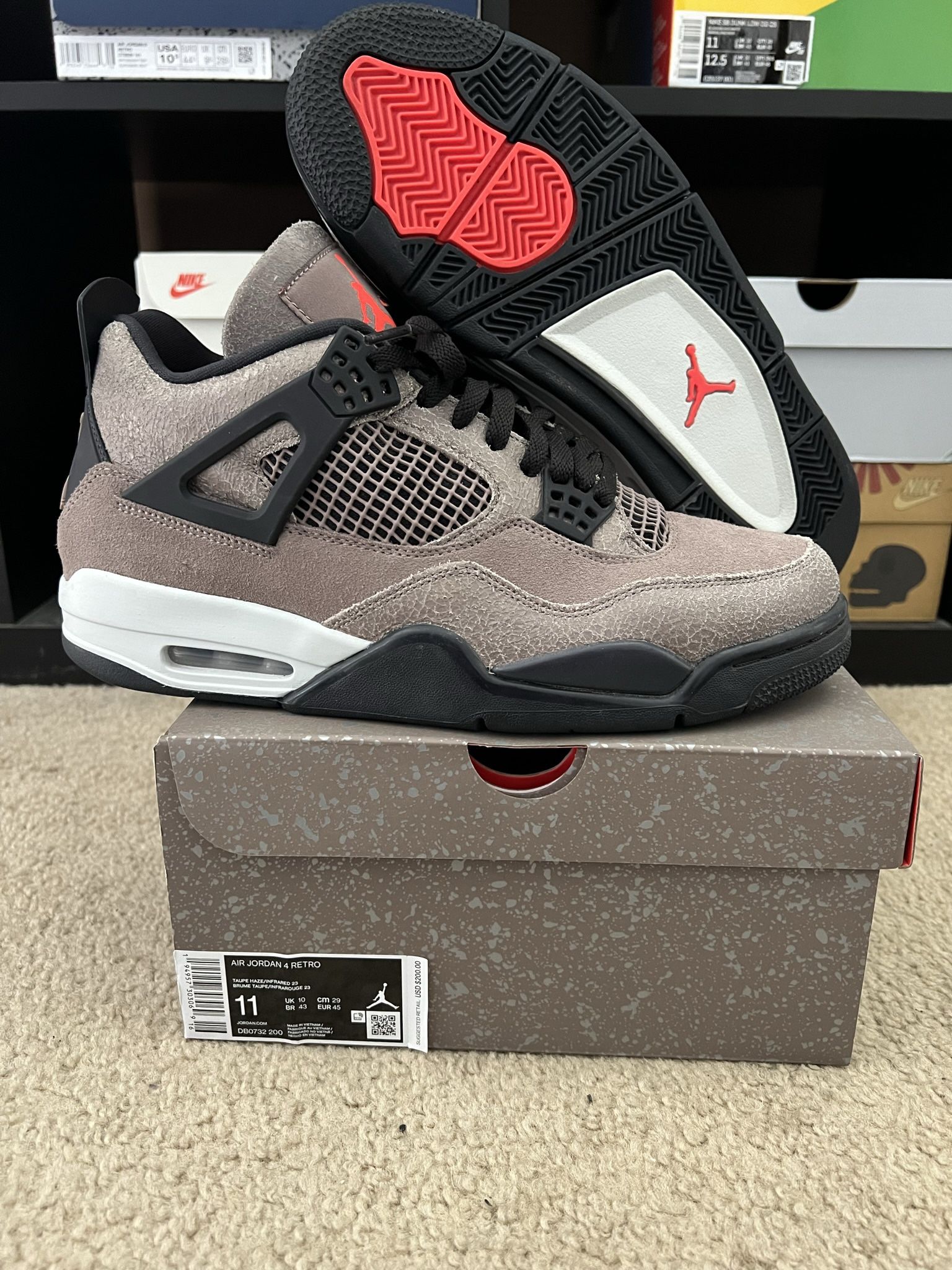 Air Jordan 4 Retro