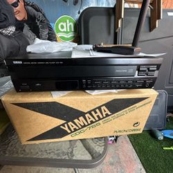 Yamaha Compact Disc Changer