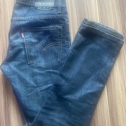 Levi’s 511 Size 16 Reg.                                                    B
