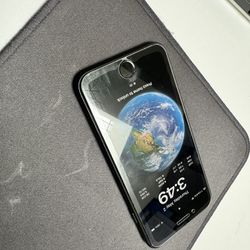iPhone SE 2022 5G Black 64Gb $200 with Original Package & Under warranty