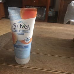 St Ives Face Scrub 
