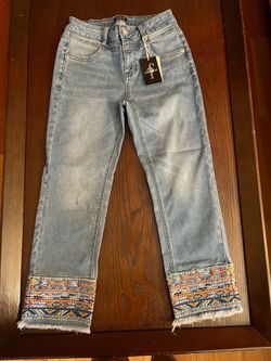 Woman’s ankle-length jeans-Small- Brand New!
