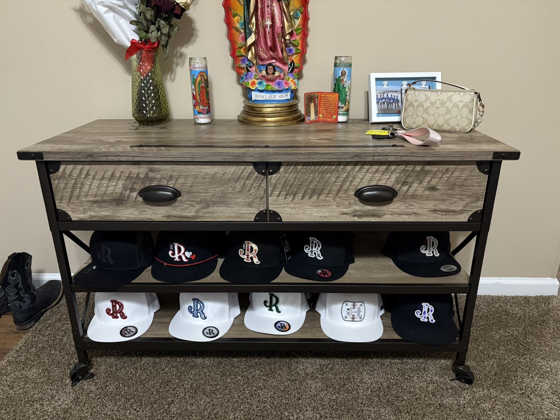 Entry Way Table