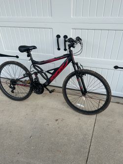 Hyper Mt. Bike 26” wheels