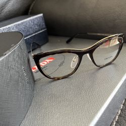 Prada Readers Brand New 