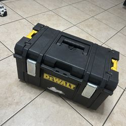 Dewalt Tool Box Set