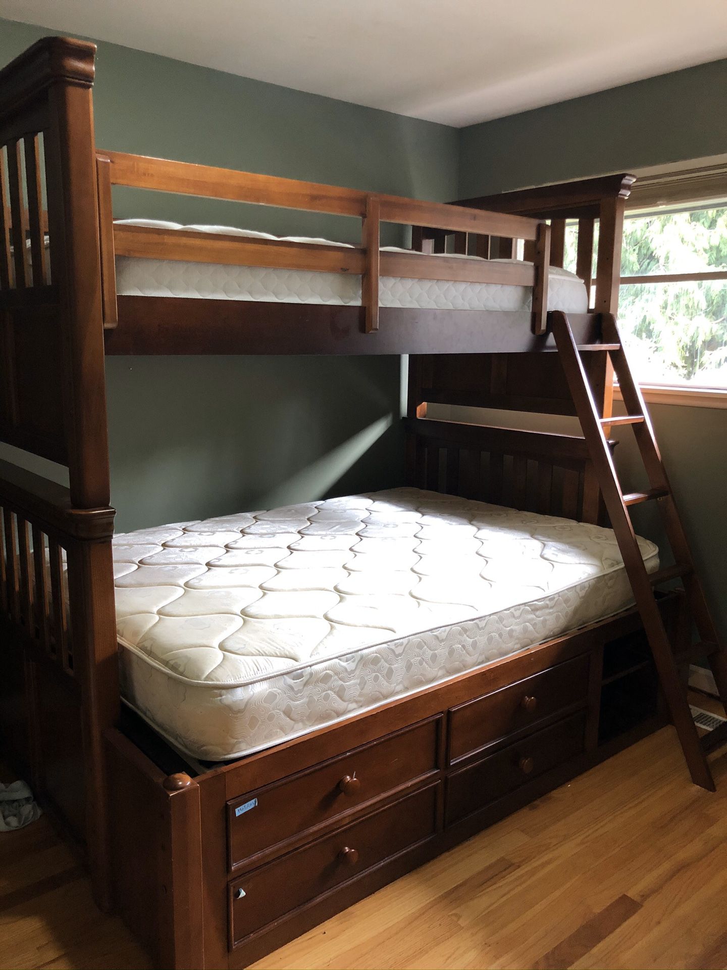 Twin over Full Bunk Beds & Chest of Drawers