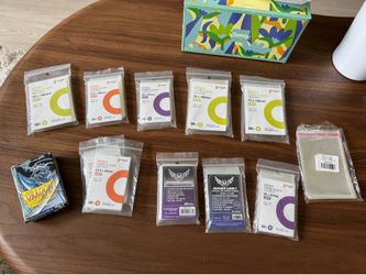 Card sleeves/protectors
