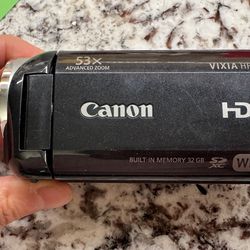 Canon VIXIA HF R42 HD Camcorder 53x Zoom Wi-Fi 32gb Internal Memory