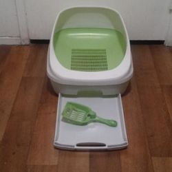 Cat Litter Box With Scooper And Pull-out Tray Read Description