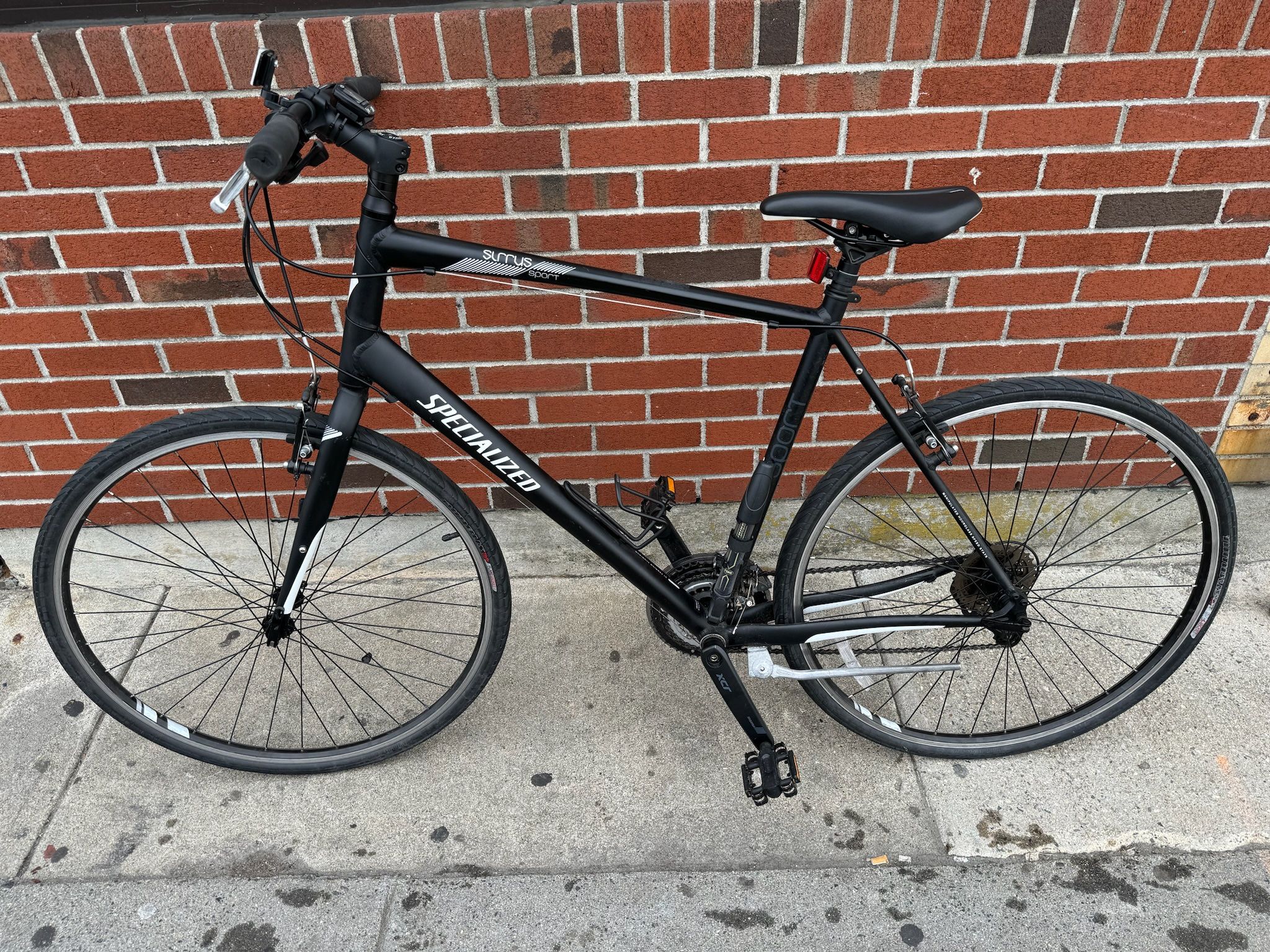 Specialized EN14764 Men Sirrus Sport Black F:24'' W:25''