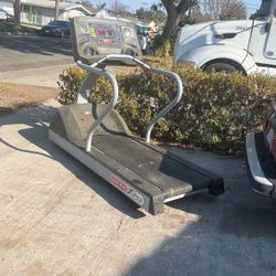 Treadmill Star Trac Pros 