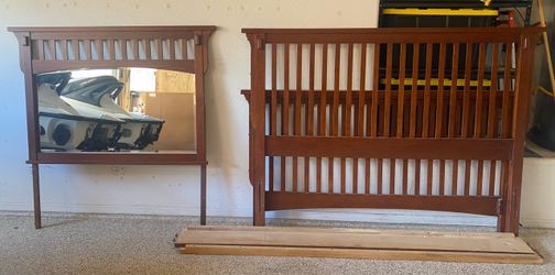Solid wood Potato barn Queen/king bed frame-$50-Higley and ray