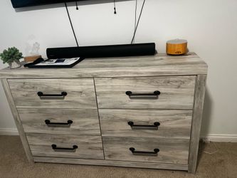 Ashely Furniture dresser set
