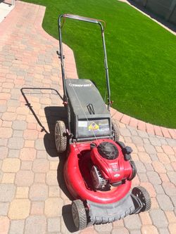 Troy Built mower with grass bag