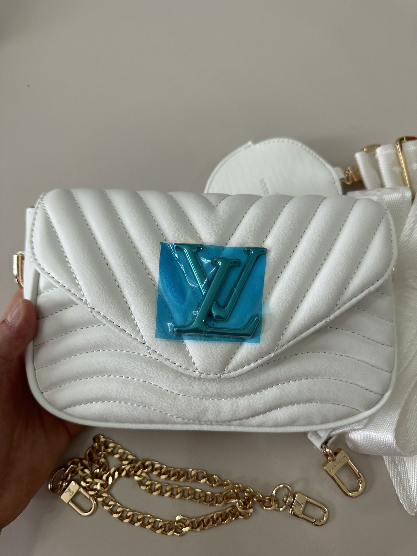 Lv Bag for Sale in Bay Shore, NY - OfferUp