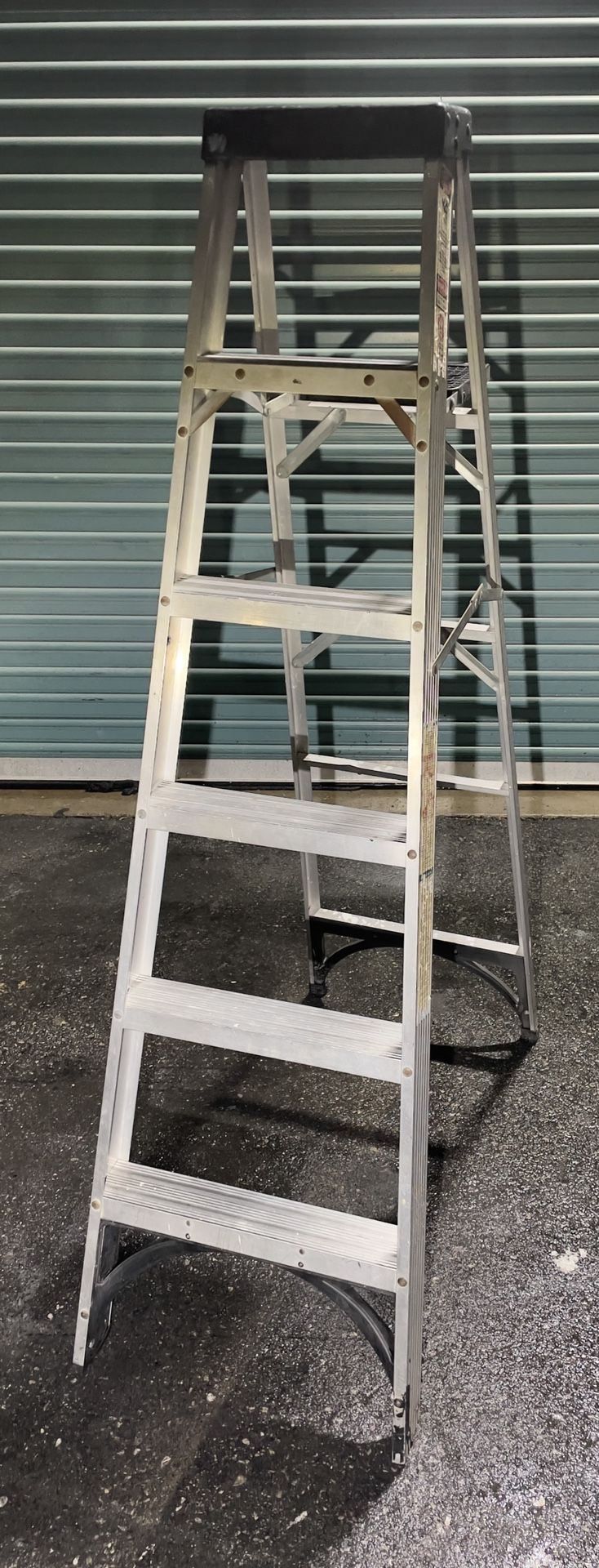Gorilla Step Ladder ASL 1-6 Aluminum 6 Ft. Excellent Condition