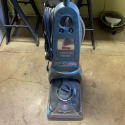 Bissell Cleaner 