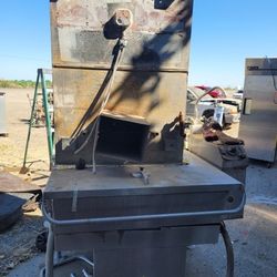 Commercial Tilt Skillet