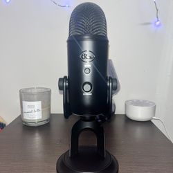 Blue Microphone For Podcast And Music Recording 