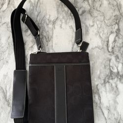 COACH Vintage Black Canvas/Leather Coach Sling- Crossbody- Excellent condition