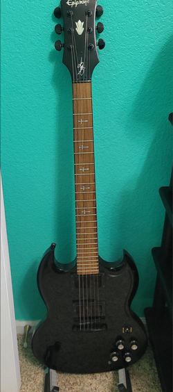 Epiphone Tony Iommi Signature G-400 Ebony Used Guitar