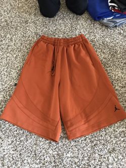 Orange jordan shorts size Large