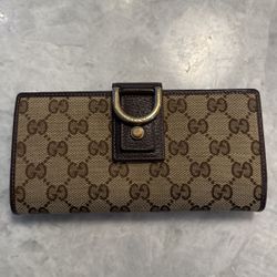 Gucci Continental Wallet