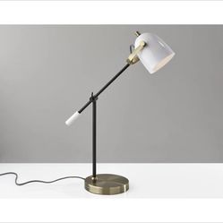 Casey Desk Lamp