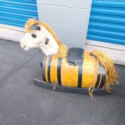 Barrel Horse Box Toy 