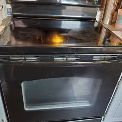 GE Stove