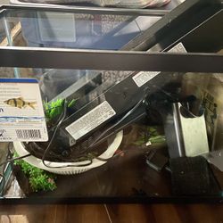 Barely Used 20 Gallon Fish Tank And Accessories