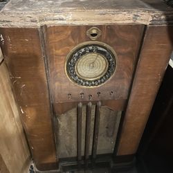 Antique Radio 