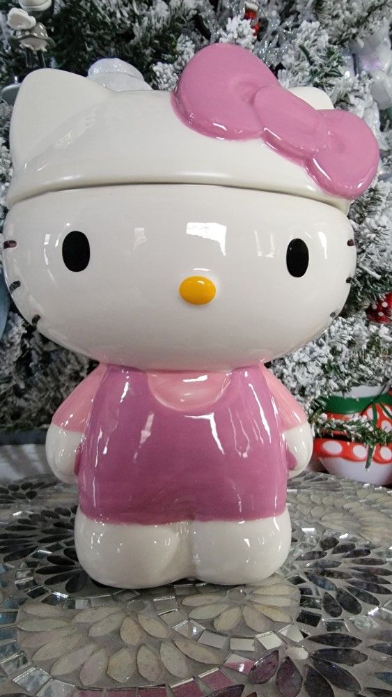 New! Hello Kitty Cookie Jar/Canister 