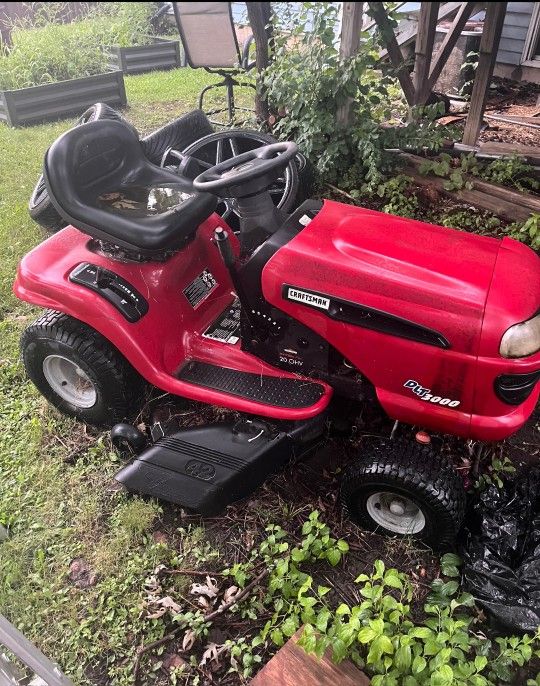 Ready to Mow! Craftsman 20 HP 42" Riding Mower - Just Needs a Headlight!!