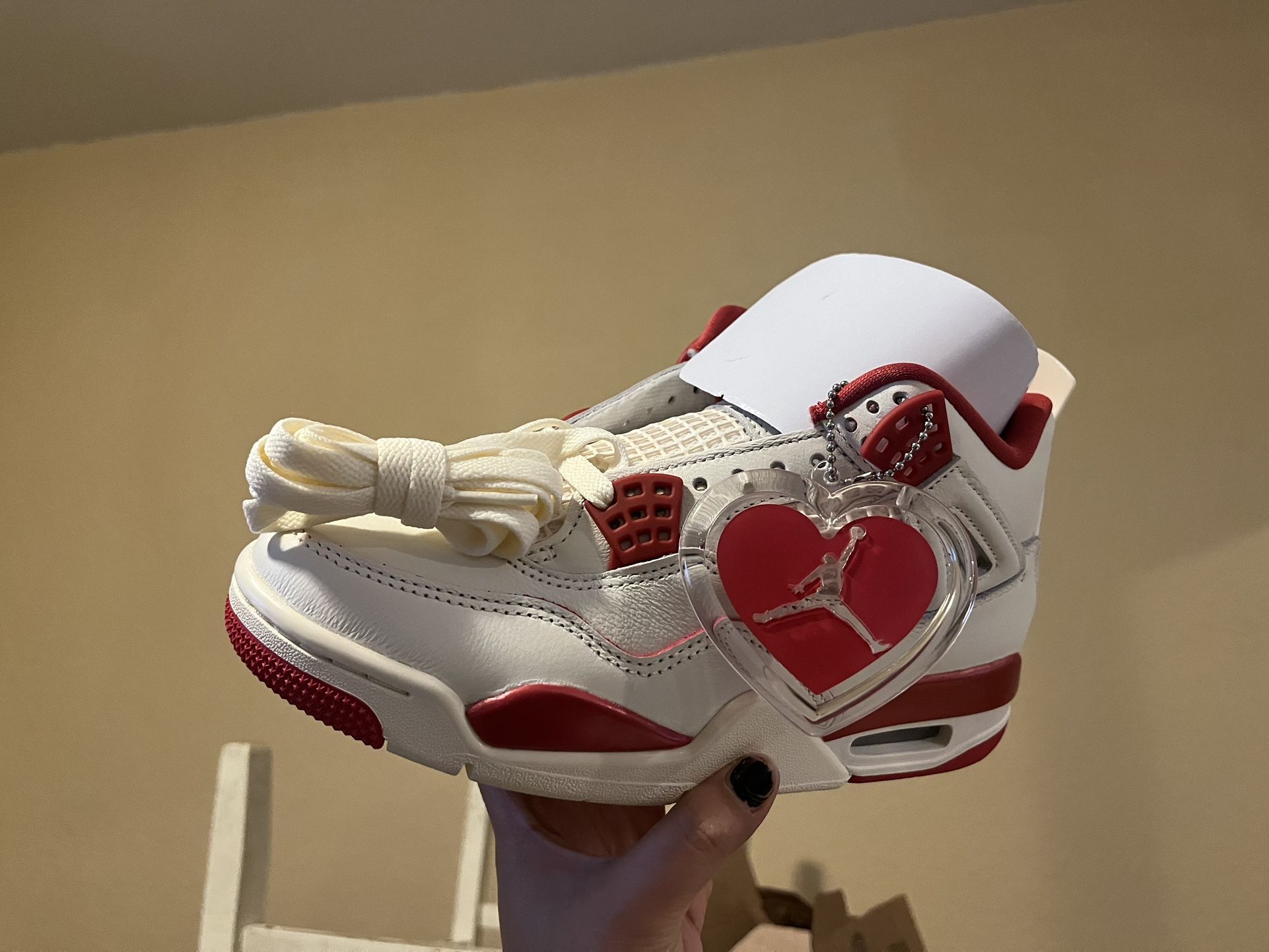 Wmns Air Jordan 4 Retro “valentines Day”