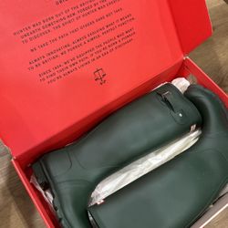 Size 8 Women’s Hunter Boots