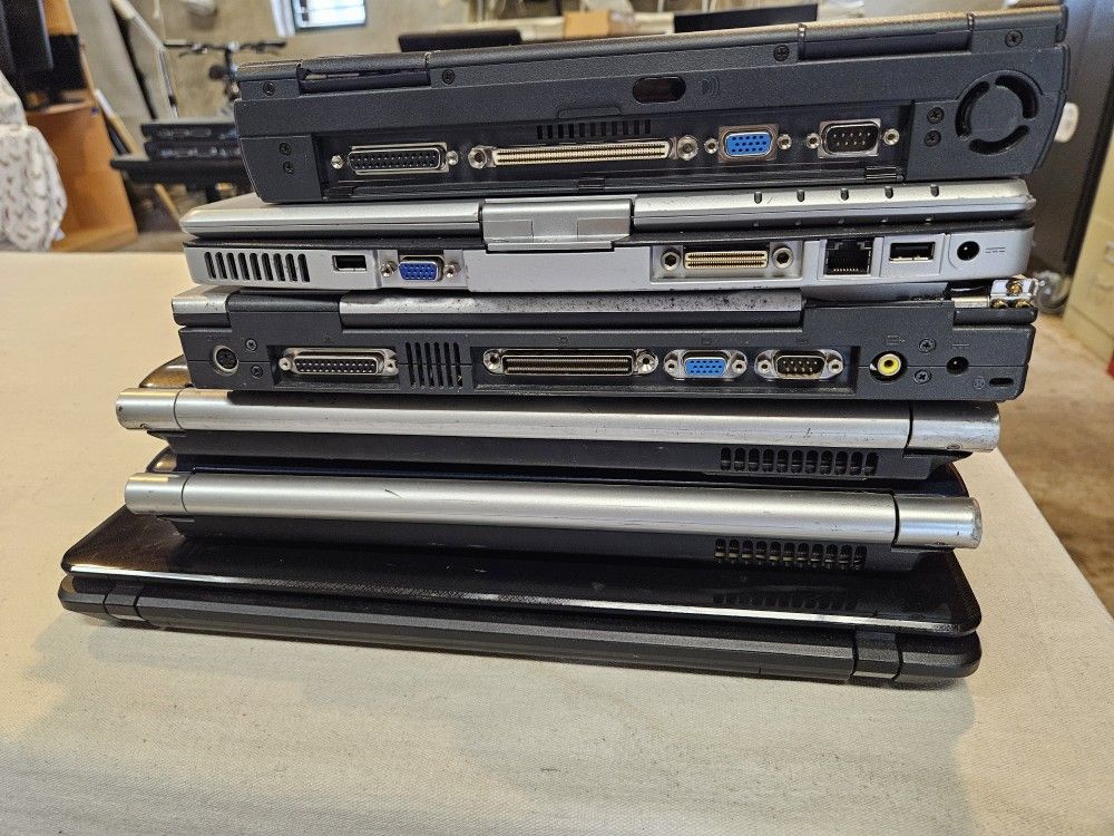 Vintage Gaetway 2000 Laptop Lot. 👀 Read 👀