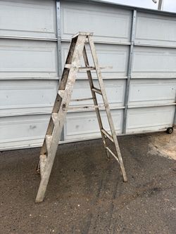 6’ ALUMINUM A-FRAME LADDER